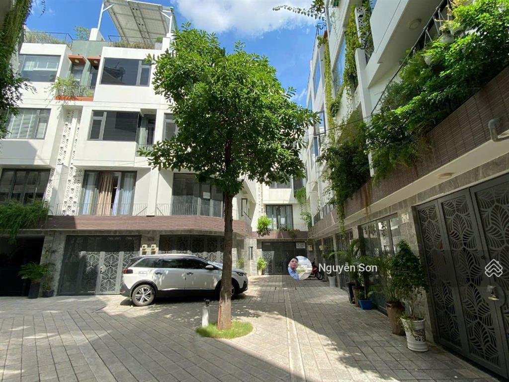 Còn căn compound cuối cùng quận 6  5 tầng  xe hơi đậu trong nhà. giá chỉ 7,7 tỷ