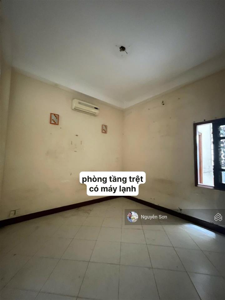 Bán nhà lớn 300m2 sàn  2 sân vườn 6 phòng ngủ  5wc đường 4m, xuân thới đông 2, chỉ 7,2 tỷ