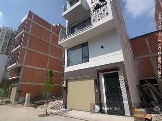 Bán nhà đẹp khu compound q8, 44m2, 6 tầng, có thang máy, chỉ 7,75 tỷ