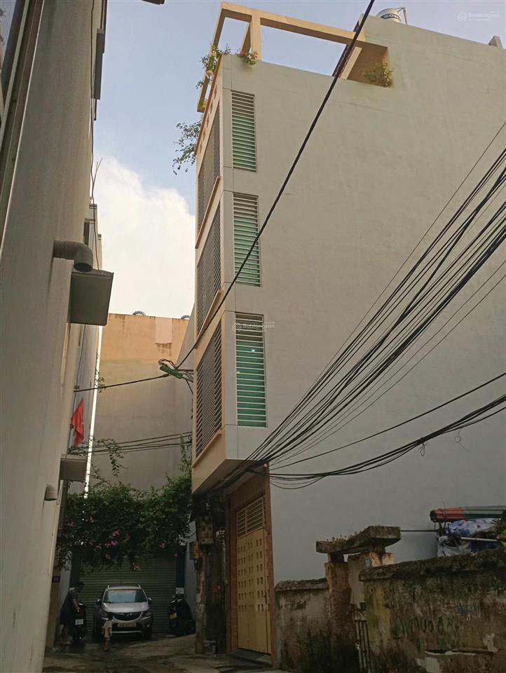 Bán nhà riêng cực đẹp đường phạm văn đồng, 42m2, 4 tầng, dân xây chắc chắn, ô tô đỗ cửa