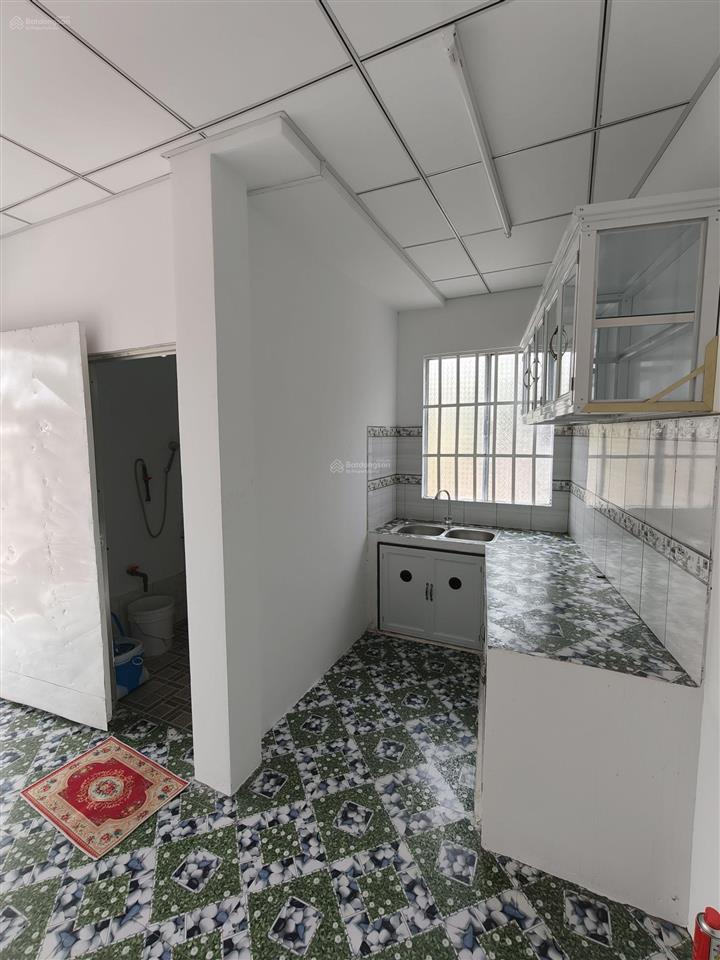 Nhà kinh doanh đường nhựa trước kcn hiệp thạnh