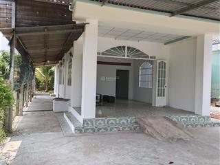 Nhà kinh doanh đường nhựa trước kcn hiệp thạnh