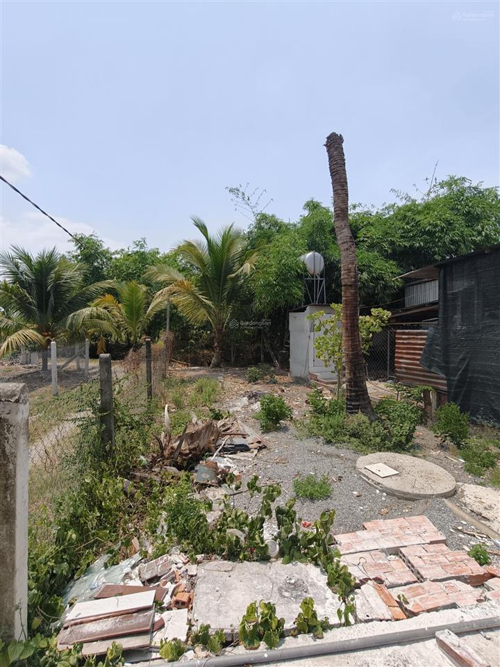 Nhà kinh doanh đường nhựa trước kcn hiệp thạnh