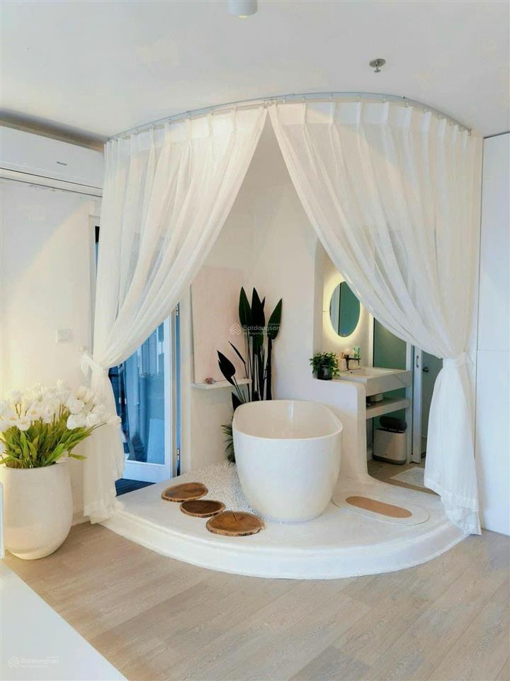 Căn studio 33,5m toà s1.12 tầng 18 view thoáng nội thất thiết kế riêng gần 300 triệu