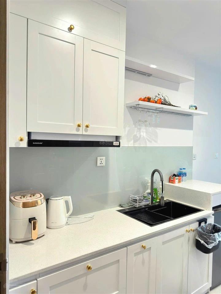 Căn studio 33,5m toà s1.12 tầng 18 view thoáng nội thất thiết kế riêng gần 300 triệu