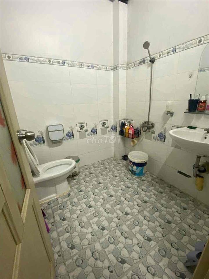 Cho thuê nhà nguyên căn 5*20m 12triệu/tháng