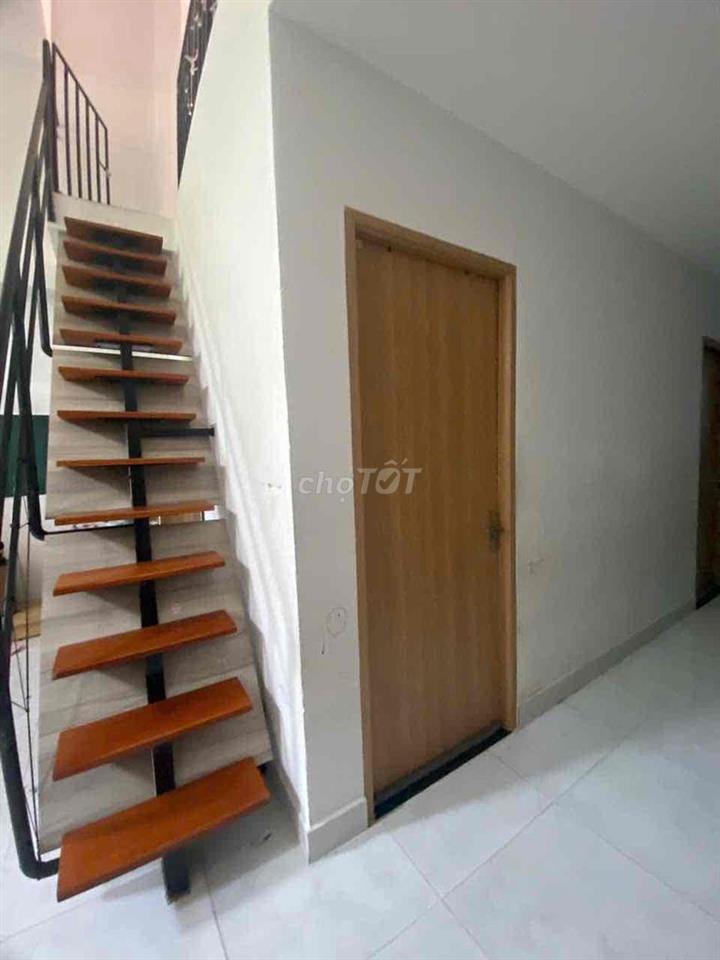 Cho thuê nhà nguyên căn 5*20m 12triệu/tháng