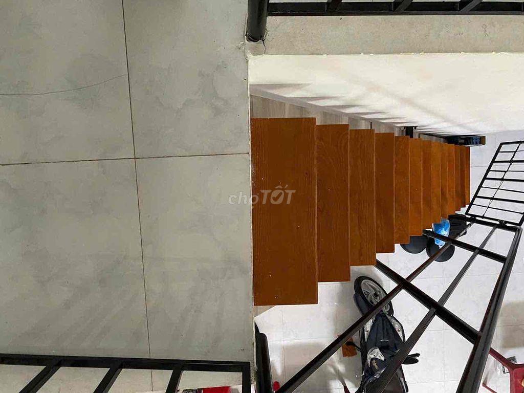 Cho thuê nhà nguyên căn 5*20m 12triệu/tháng