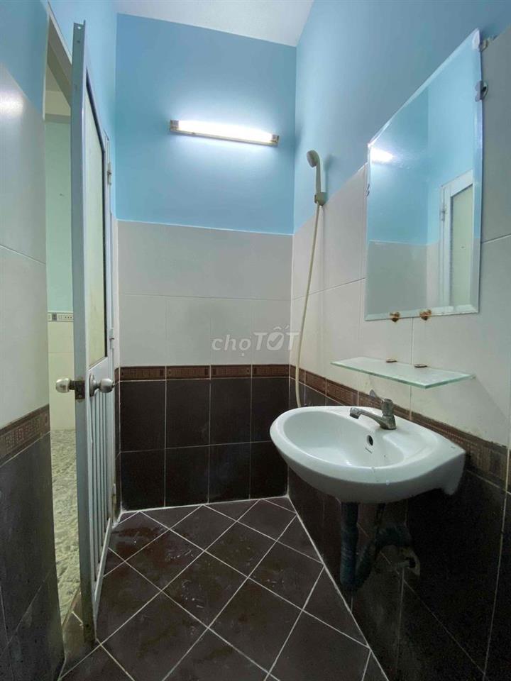 Cho thuê phòng trọ mặt tiền đường Bến Phú Lâm Phường Bình Tây (quận 6)