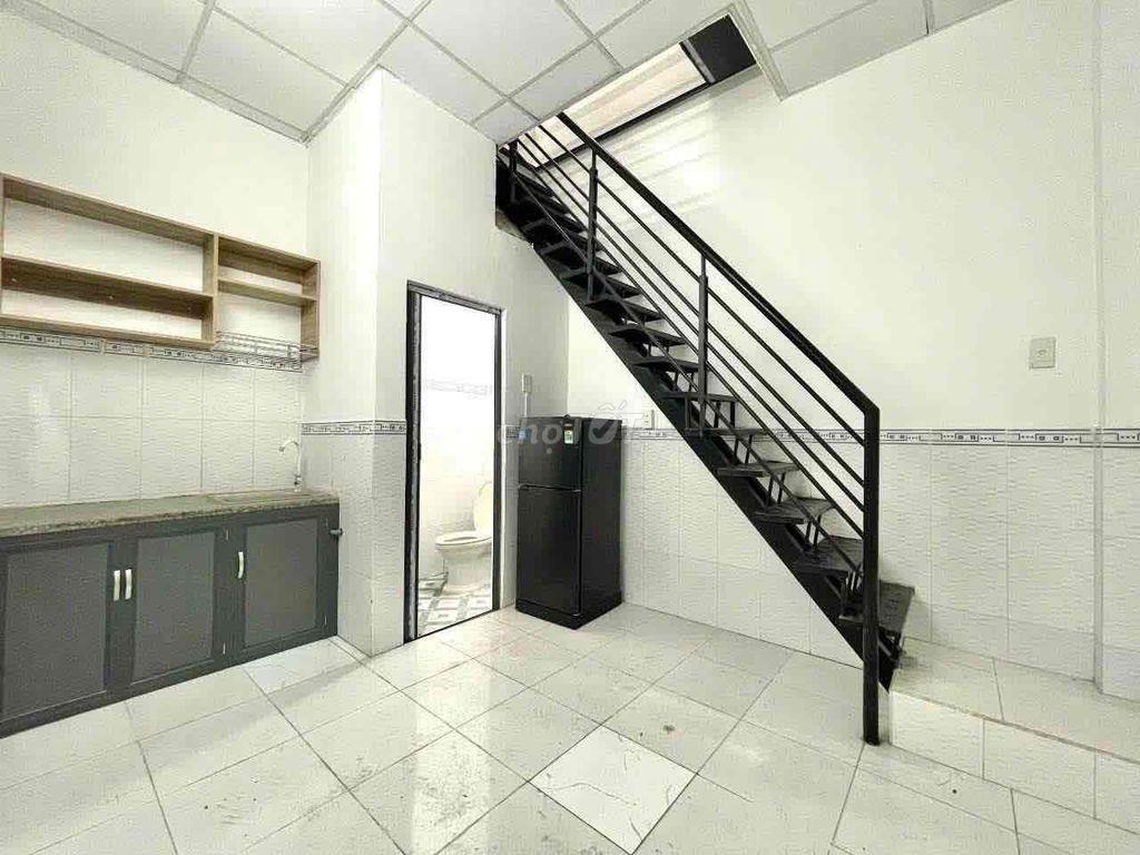 Nhà nguyên căn cho thuê ngay Tân Bình sát quận 10