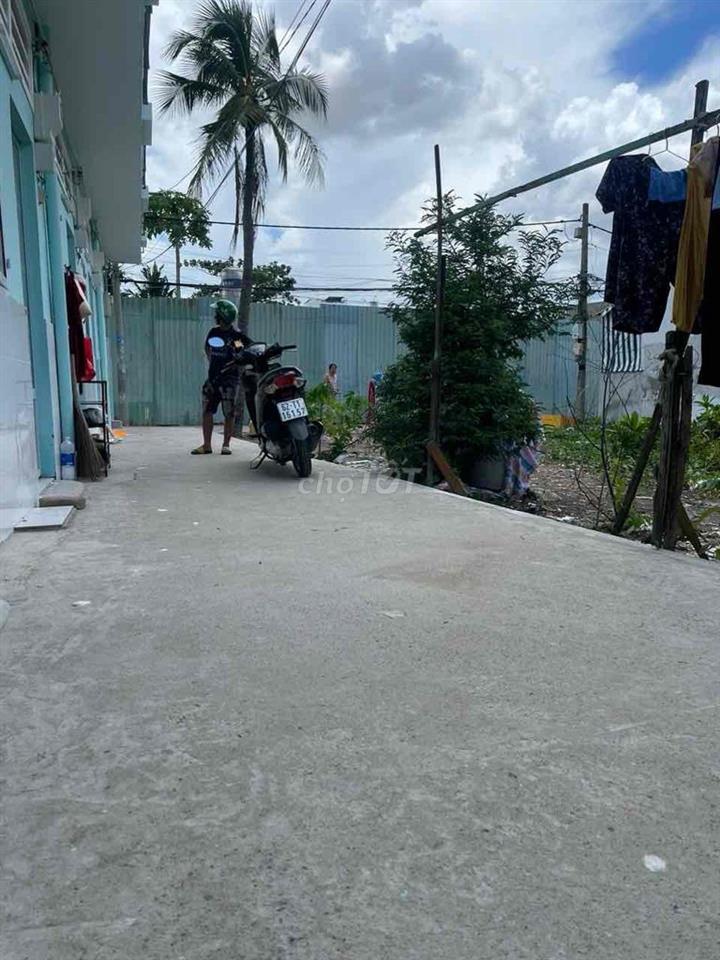 Nhà ở Quận 7, Đường Huỳnh Tấn Phát