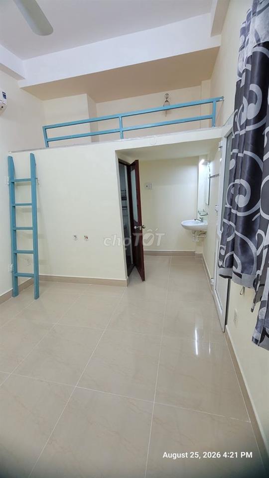 Phòng cho thuê đường CMT8, P. Hòa Hưng, thoáng mát, sạch sẽ và an ninh