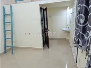Phòng cho thuê đường CMT8, P. Hòa Hưng, thoáng mát, sạch sẽ và an ninh