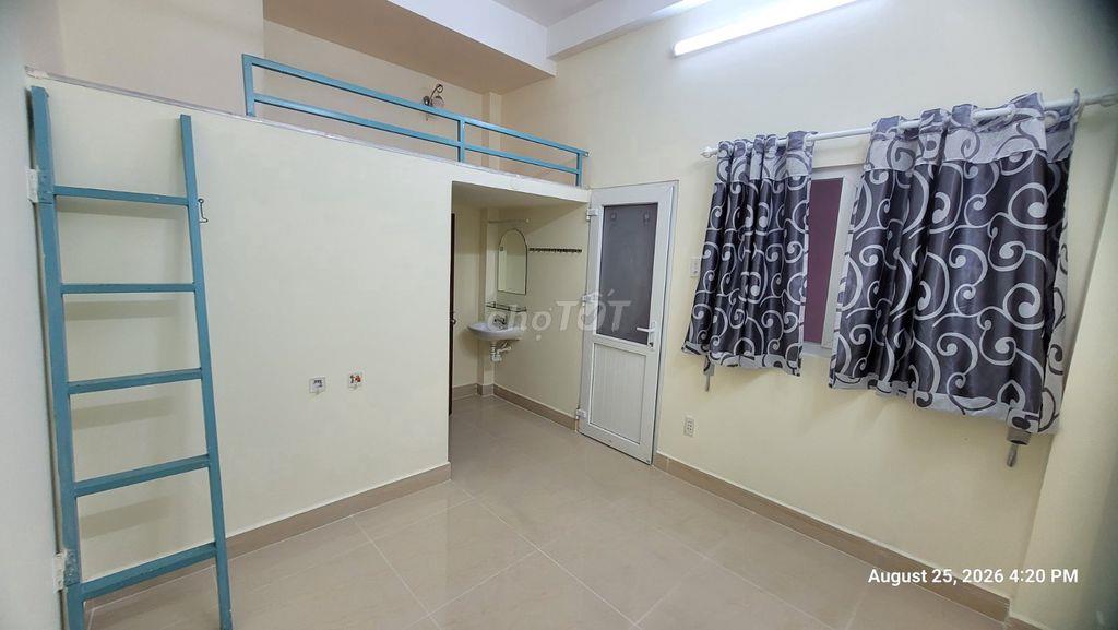 Phòng cho thuê đường CMT8, P. Hòa Hưng, thoáng mát, sạch sẽ và an ninh