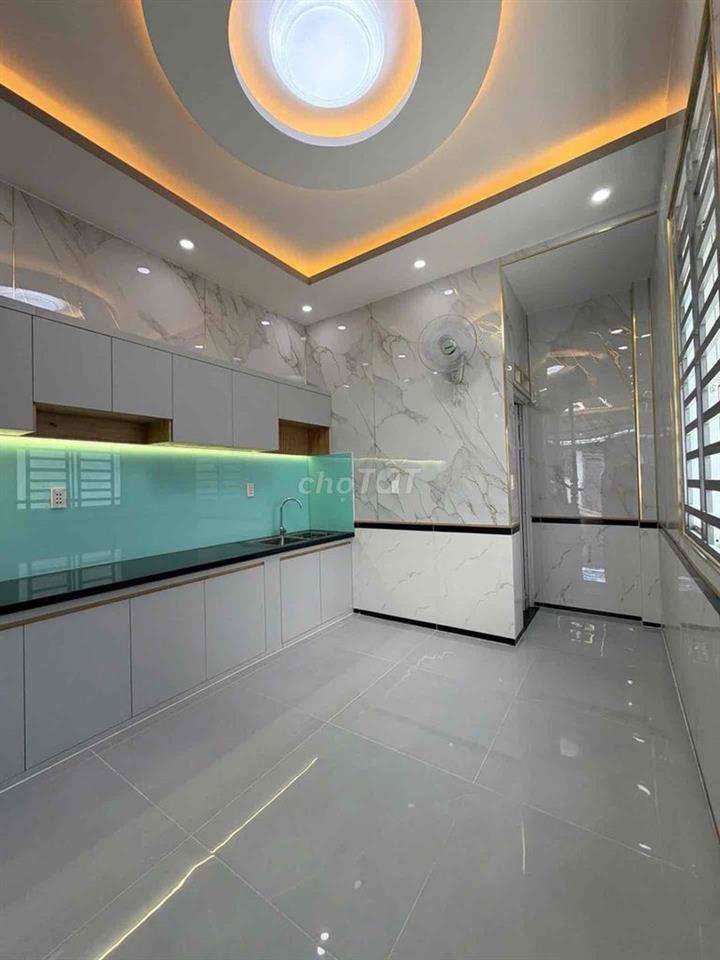 LÔ GÓC 2 MẶT THOÁNG - ĐƯỜNG LÂM THỊ HỐ -  -NGAY HIỆP THÀNH CITY -HXH