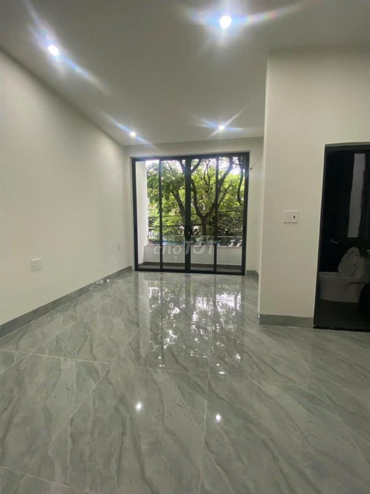 Cho thuê nhà 3 tầng mới xây - đường Phùng Hưng - Liên Chiểu Đà Nẵng