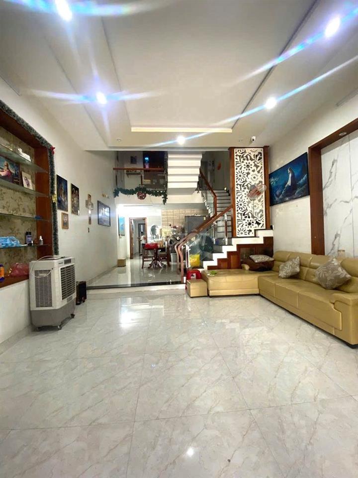 Nhà mặt tiền kinh doanh 3 tầng Trung tâm Đô Đốc Lộc Hòa Xuân  100m2