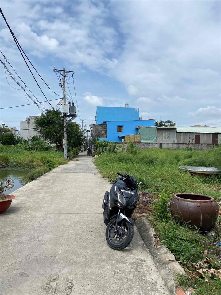 CHÍNH CHỦ - Bán Đất Hẻm APĐ 25 , 79m2, Giá: 3T9 - Thương Lượng