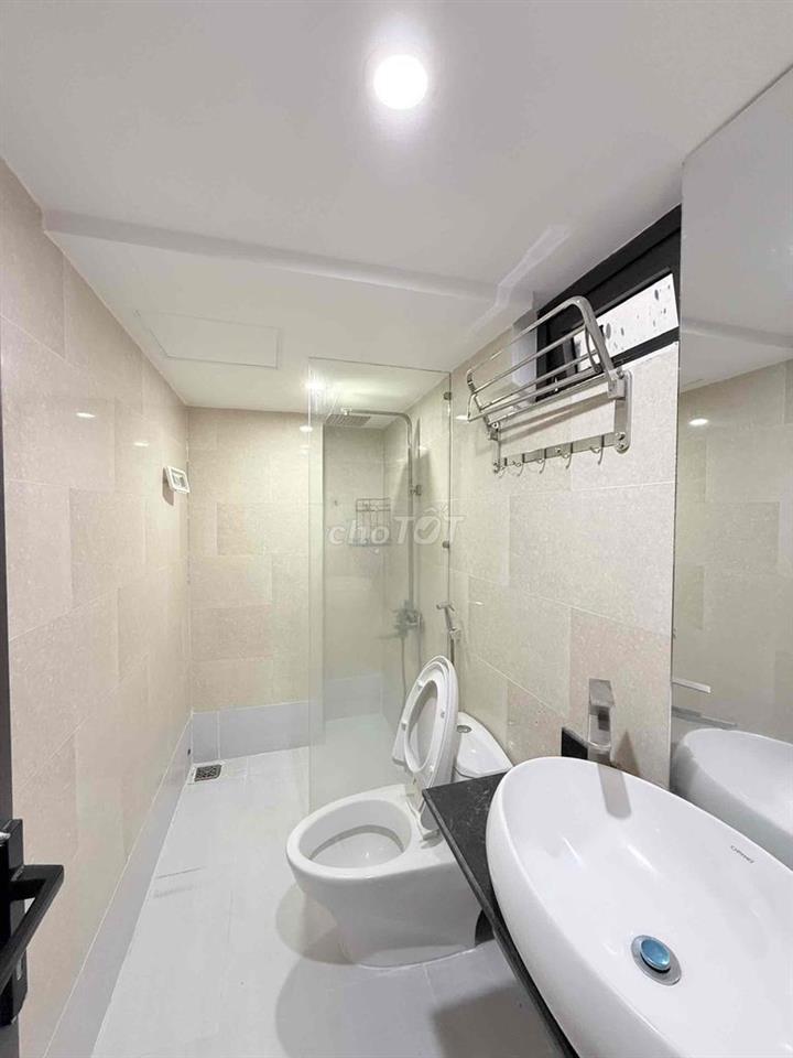 Trống sẵn căn hộ 1 phòng ngủ rộng rãi Khuê Mỹ Đông 14