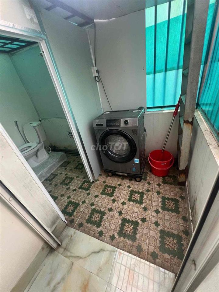 Cho thuê phòng chdv full nội thất, có ban công, có chỗ đậu xe hơi