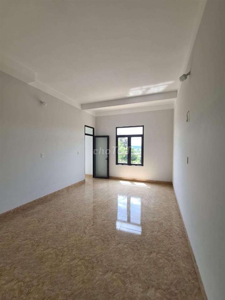 Cho thuê nhà góc 2 MT 163 Nguyễn Cơ Thạch