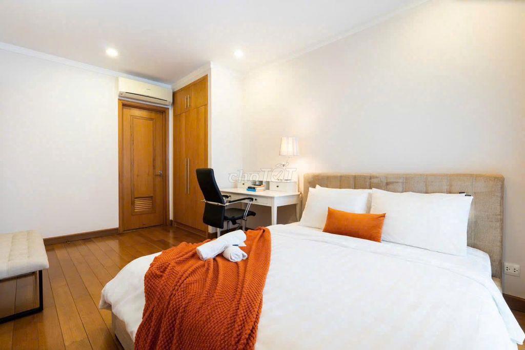 Bán gấp chung cư Hà Đô Centrosa Garden (Quận 10) - 90m2, 2PN giá 12 tỷ