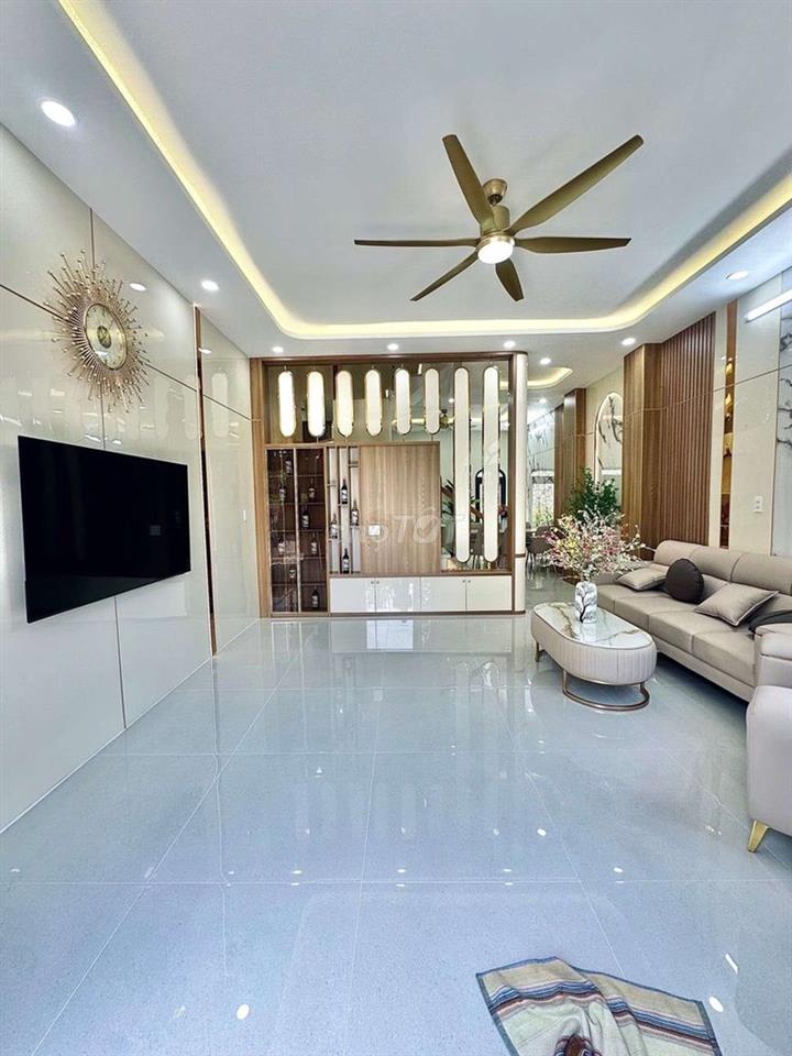 NHĨN 7 TỶ – EMART PHAN HUY ÍCH - 65M2 NGANG 5M - HXH
