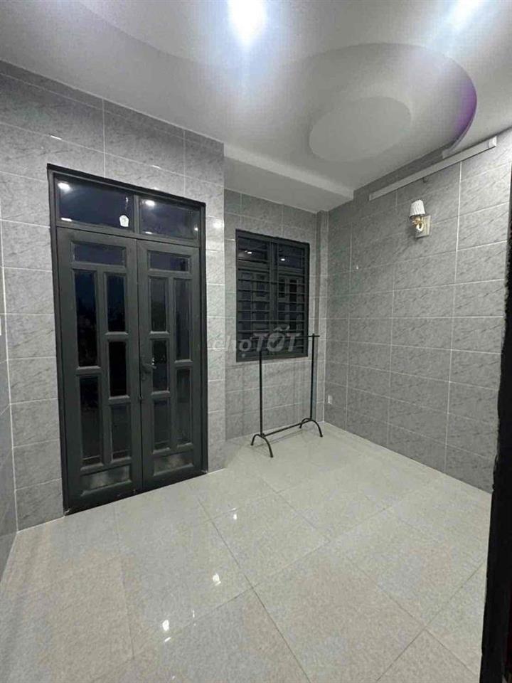 NHÀ CHO THUÊ 4 PHÒNG NGỦ P17