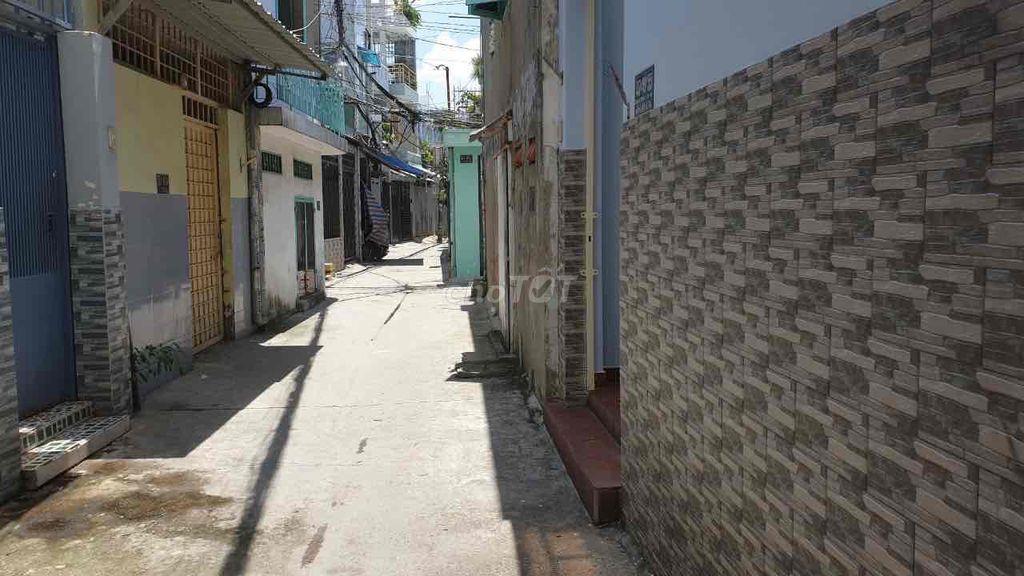 NHÀ THUÊ Quang Trung P10 Có nội thất