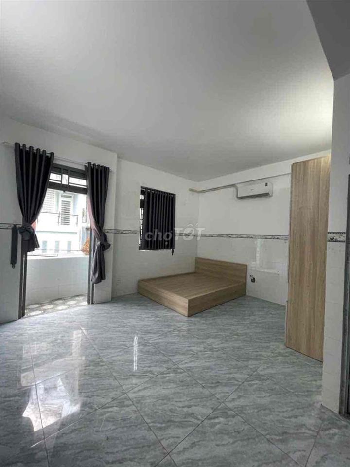 STUDIO BAN CÔNG THANG MÁY FULL NỘI THẤT MỚI 100%_PHẠM VĂN CHIÊU P9 QGV