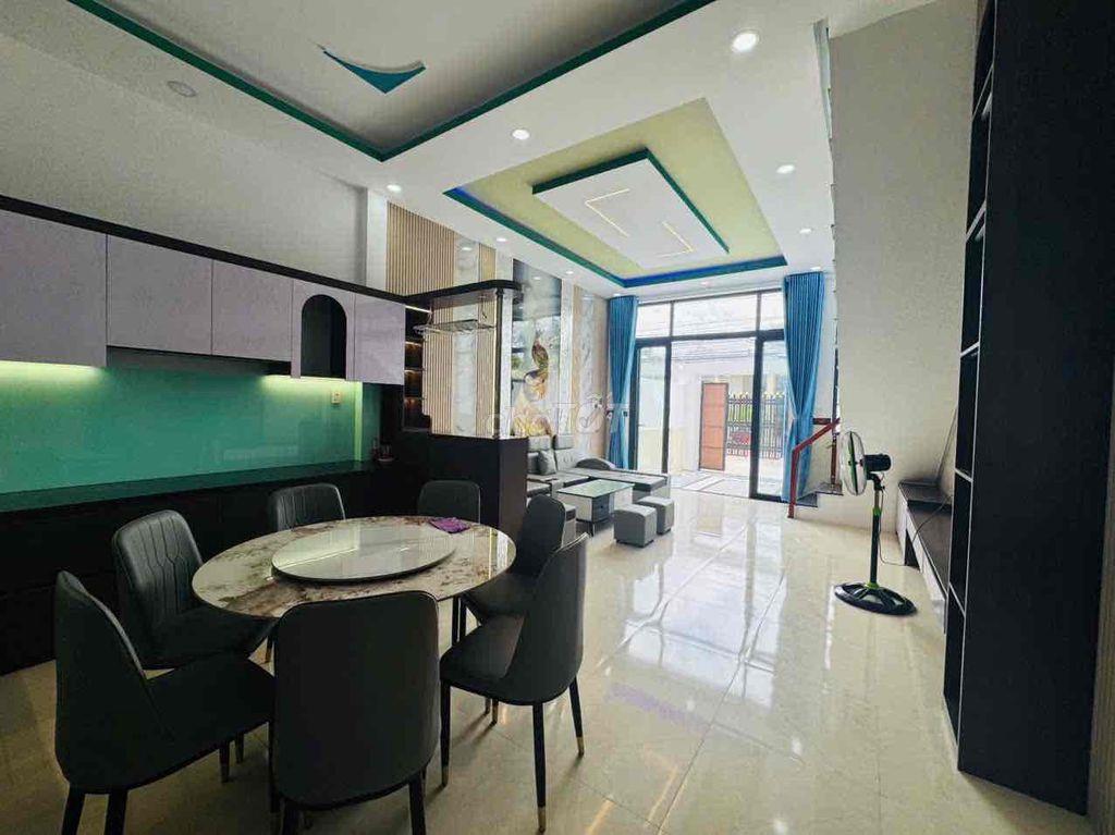 Nhà vị trí trung tâm ngã 3 Mỹ Hạnh cách Vinhomes SG Park 10p