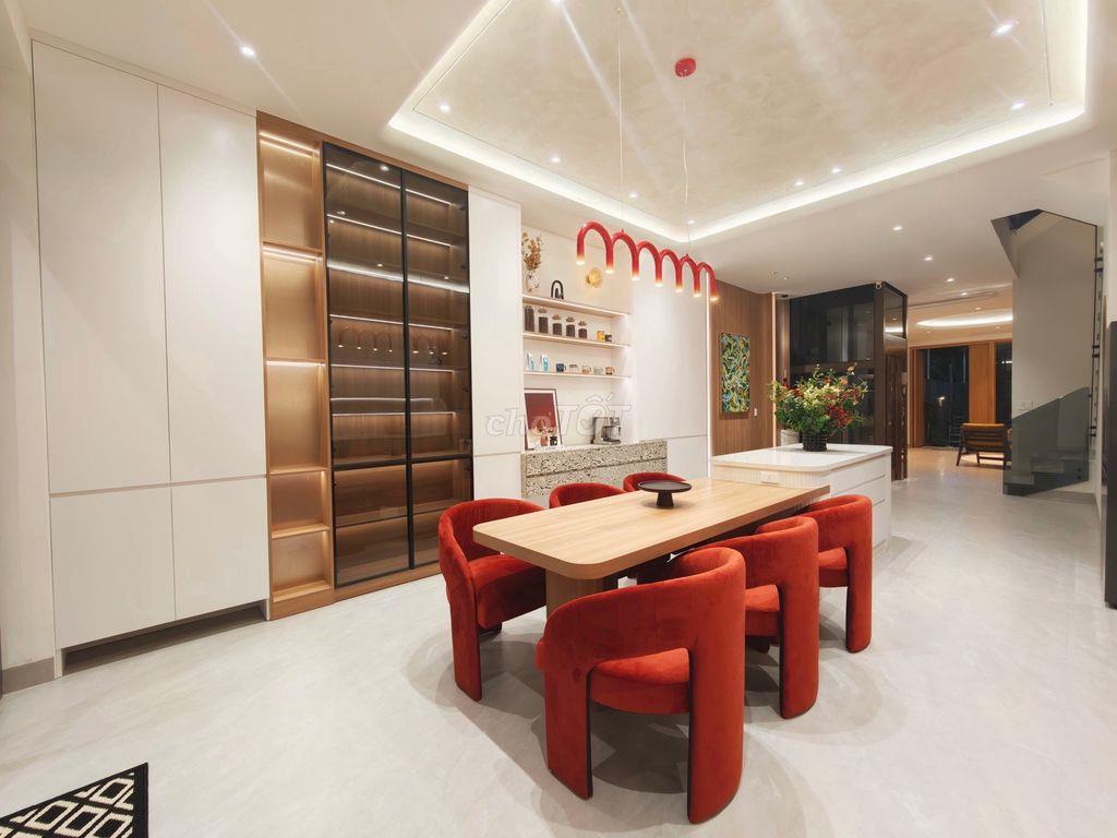 Nhà phố riêng | 5mx30m| Thang máy | View sông cực đỉnh