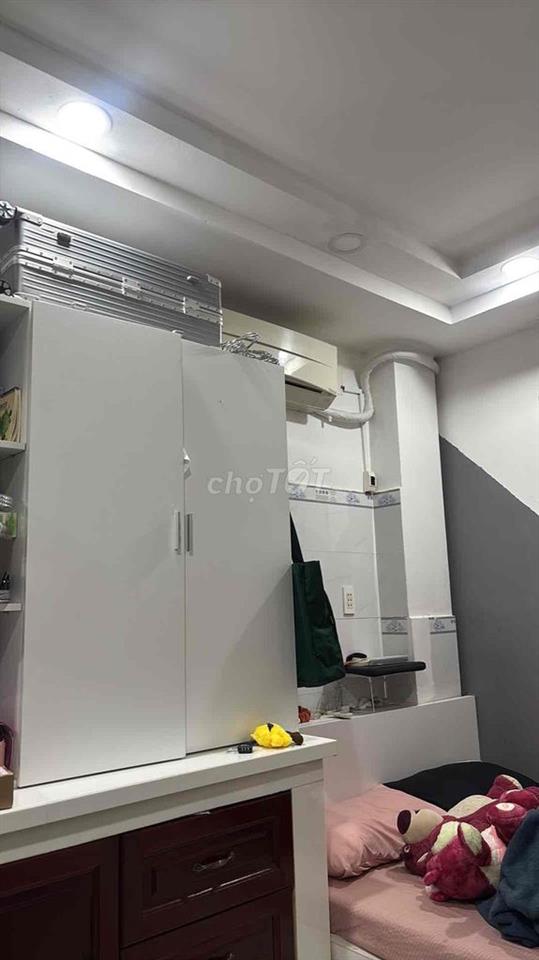 tìm nữ ở ghép, gọn gàng sạch sẽ
