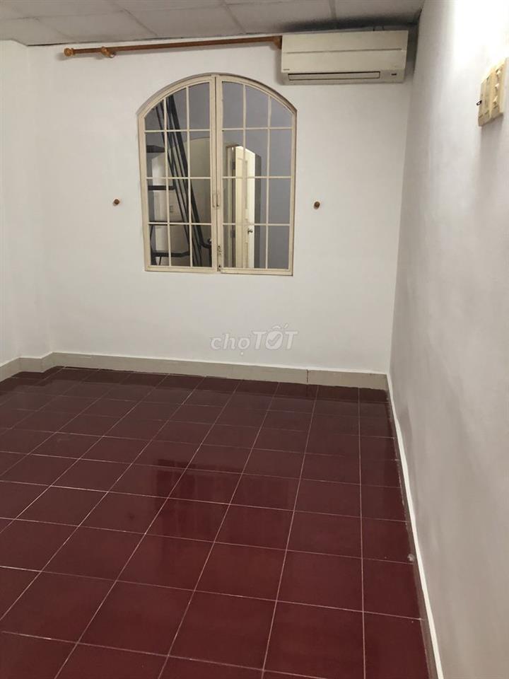 12tr 115mv CẠNH TRƯỜNG PT FUL CN Đ/NAM 3PN MẶT TIỀN ĐƯỜNG 10m NỞ HẬU