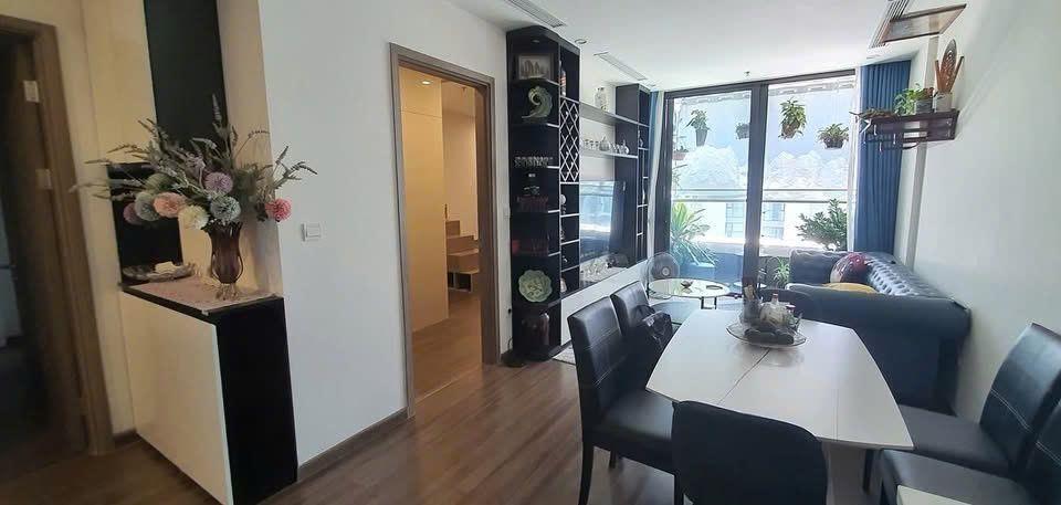 Căn hộ chung cư Vinhomes Symphony Riverside 2PN, 2VS, 64 m²