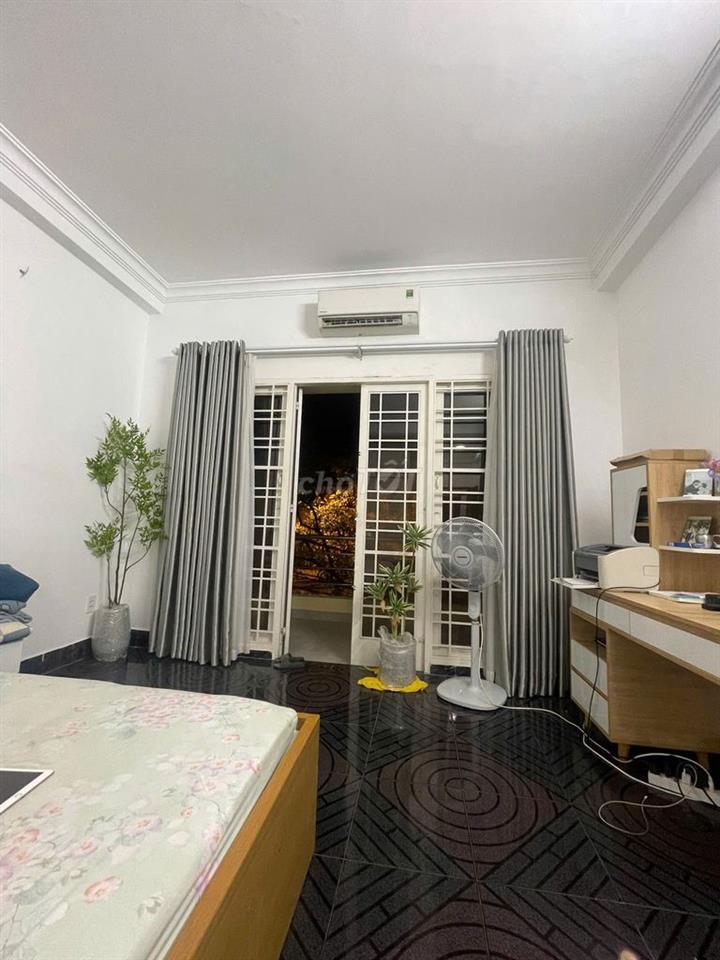 Bán nhà phố KDC đồng bộ ngã tư HTP - Nguyễn Thị Thập, Q7