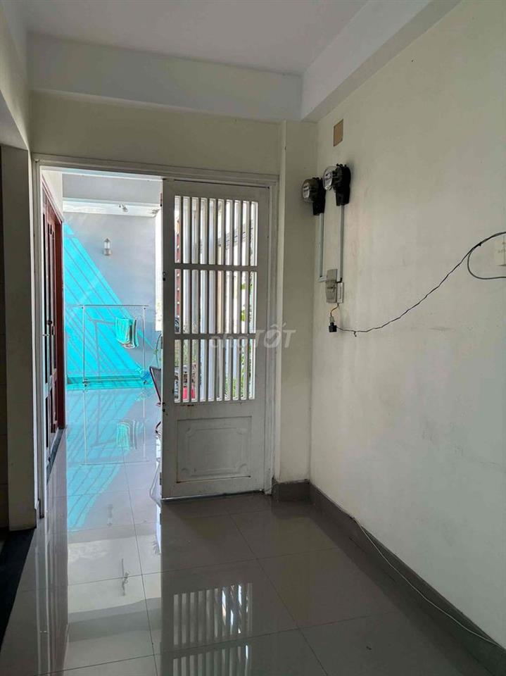 share phòng trong nhà nguyên căn lớn