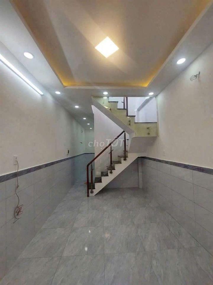 Nhà cho thuê nguyên căn C3 Phạm hùng . Q8