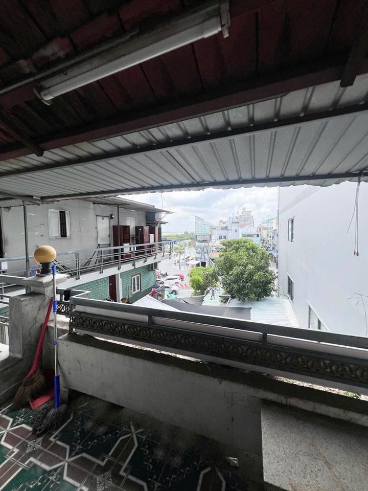 Pass lại phòng trọ ban công giá rẻ