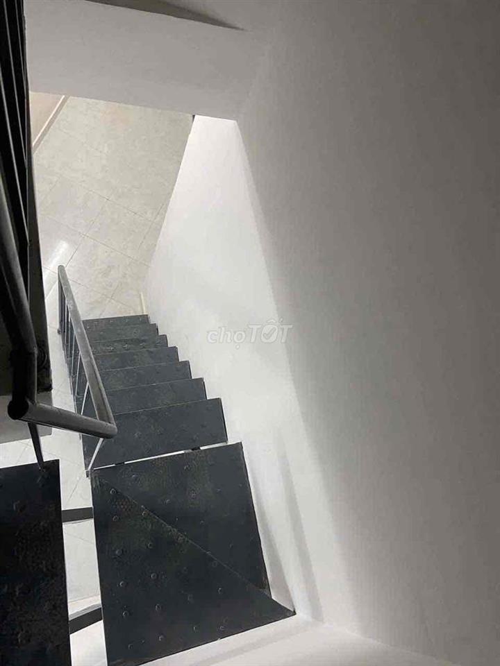 Nhà Cho Thuê Nguyên Căn 2 phòng ngủ 1 trệt 1 lầu Gần Aeon Tân Phú 5tr