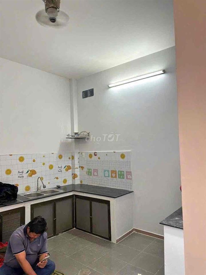 Nhà Cho Thuê Nguyên Căn 2pn 2 wc chỉ 7tr