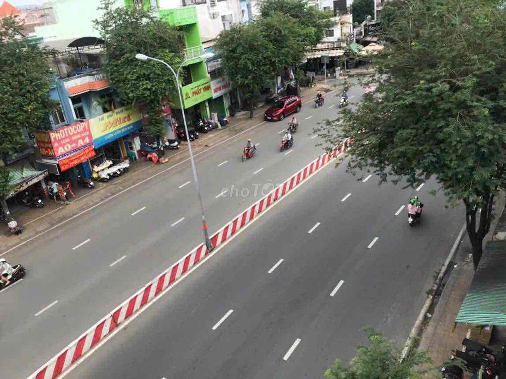 Nhà Nguyên Căn Mặt Tiền Sầm Uất 3pn chỉ 15triệu