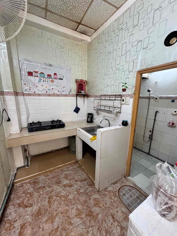 Cho Thuê Nhà 2 phòng chỉ 7triệu Tân Phú có sẵn máy lạnh