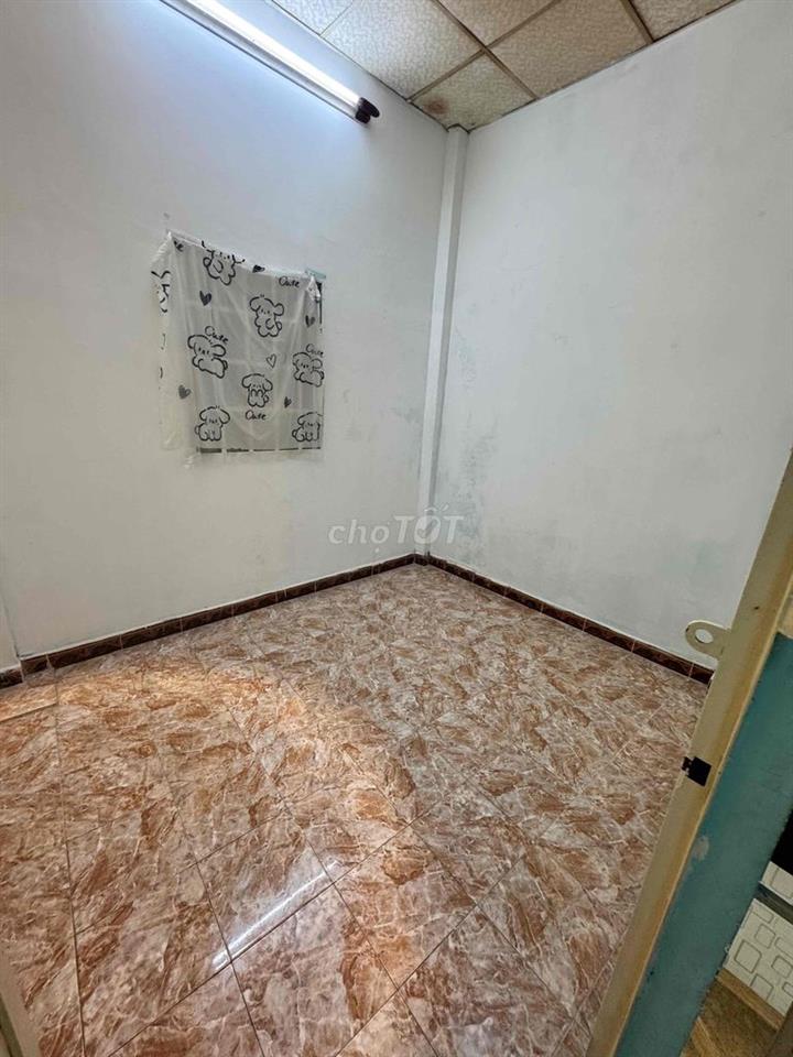 Cho Thuê Nhà 2 phòng chỉ 7triệu Tân Phú có sẵn máy lạnh
