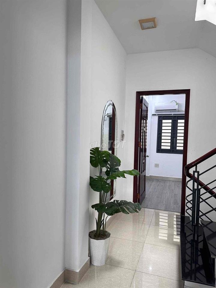 Nhà Mới Đẹp 3pn Cho Thuê 14triệu có nội thất