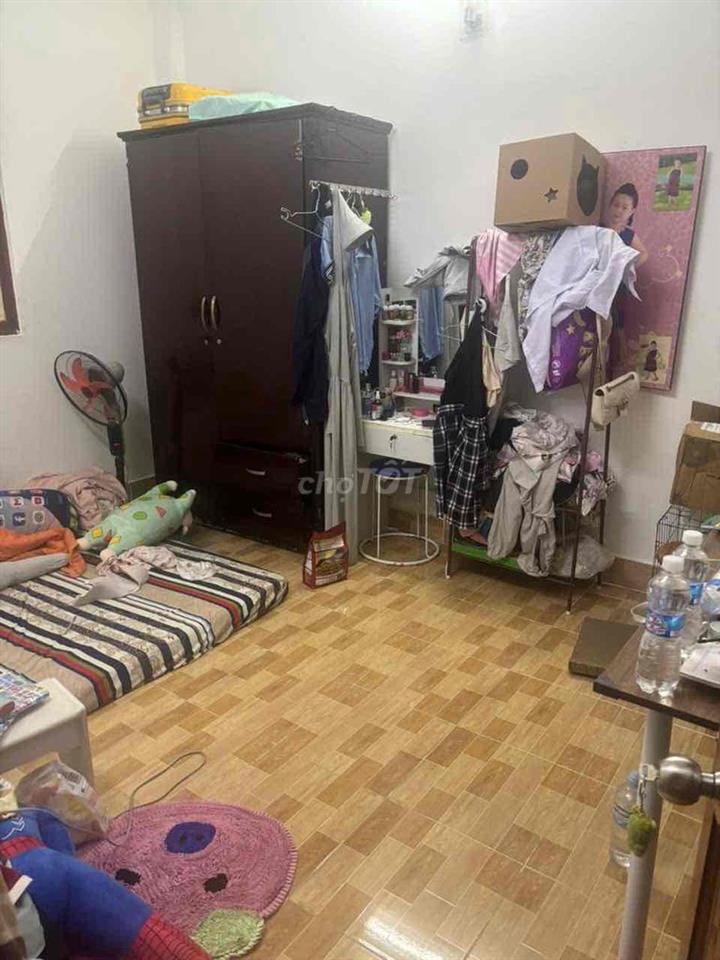 Nhà Cho Thuê 3pn 2wc hẻm 6m
