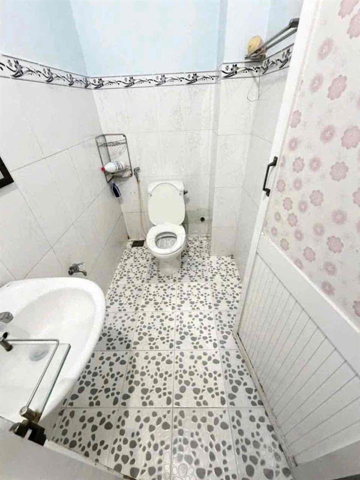 Nhà Nguyên Căn MT 3pn Tân Phú có sẵn máy lạnh