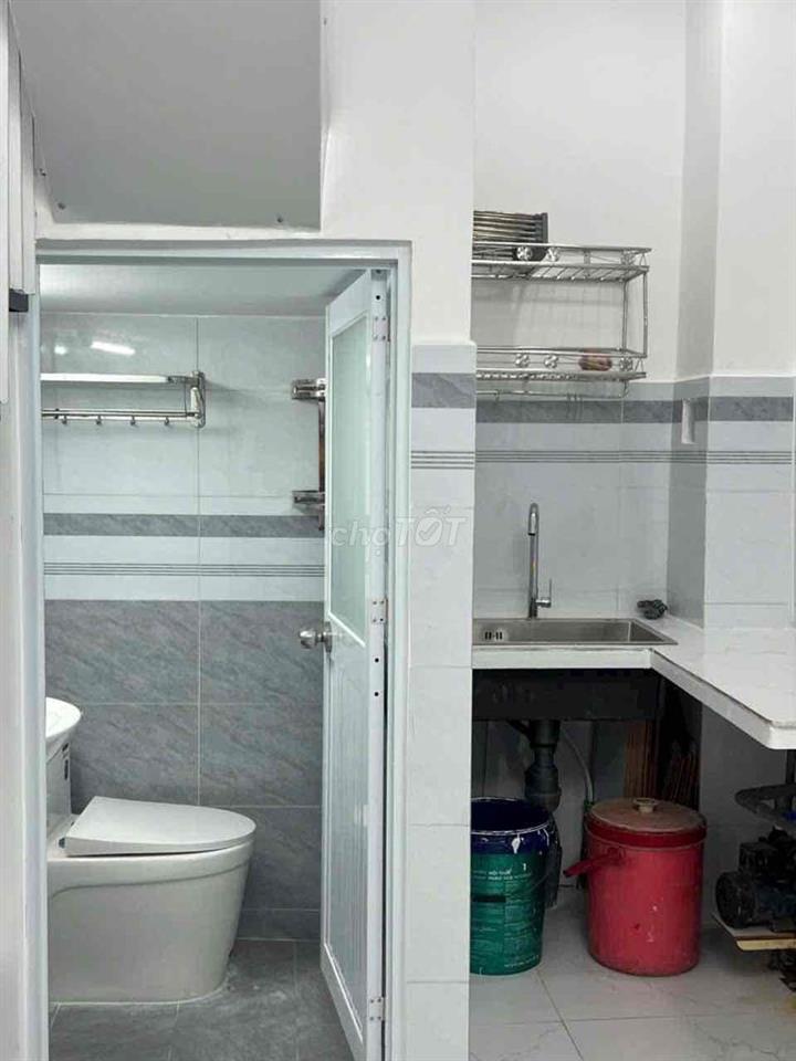 Nhà Nguyên Căn Mới 1/ Âu Cơ 2pn 2wc