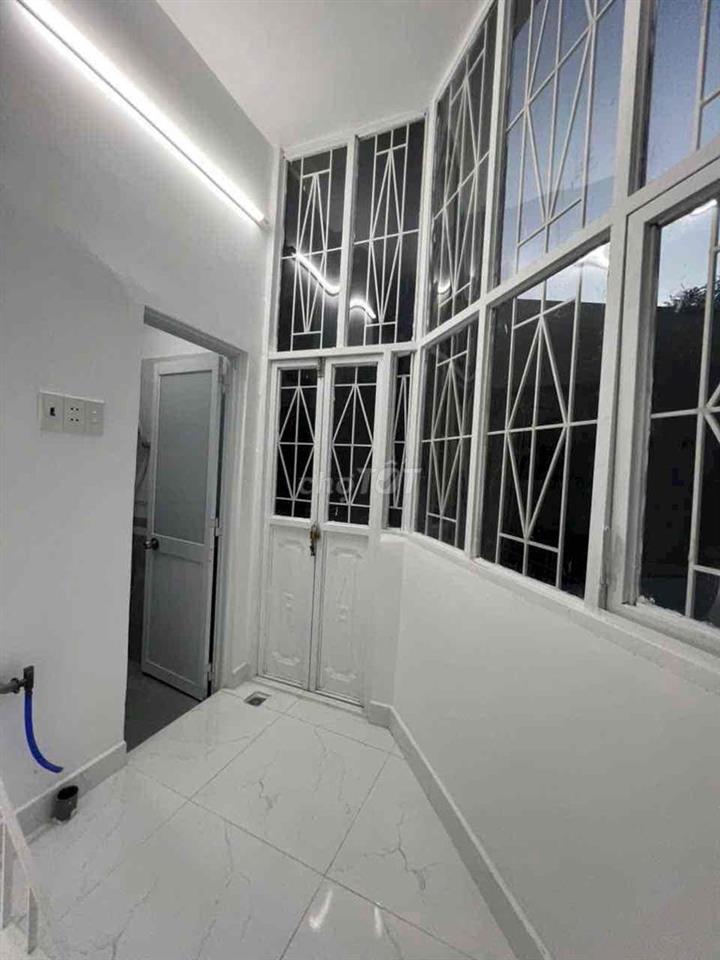 Nhà Nguyên Căn Mới 1/ Âu Cơ 2pn 2wc
