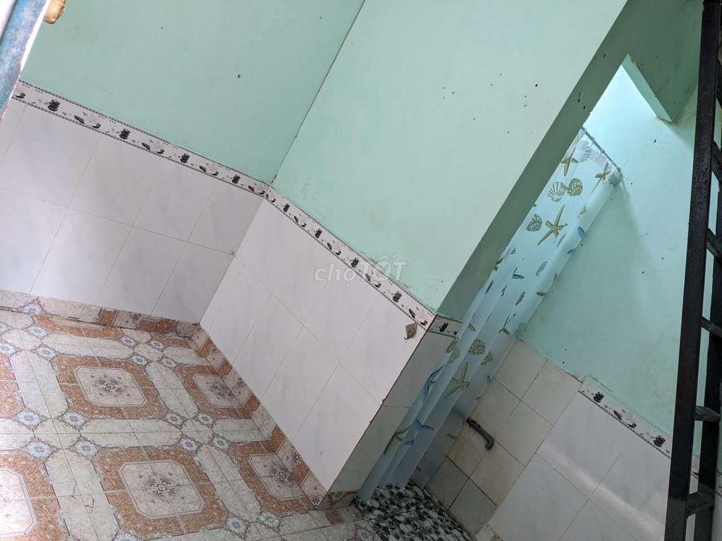 phòng trọ ngay BigC Phú Thạnh Tân Phú